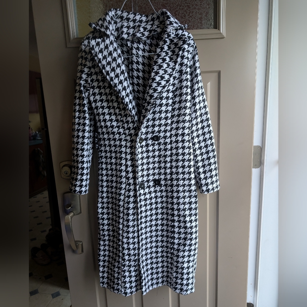 BNWOT Womens Sz Lg Houndstooth Trenchcoat Blazer